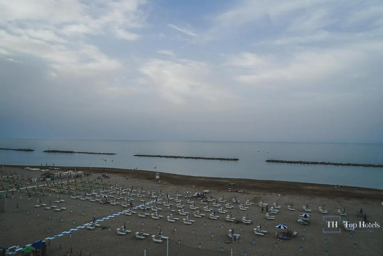 Nautic Beach Hotel Rimini 3*,